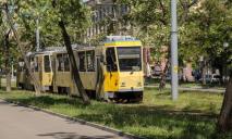 У Дніпрі низка трамваїв, тролейбусів та автобусів тимчасово змінили свій маршрут