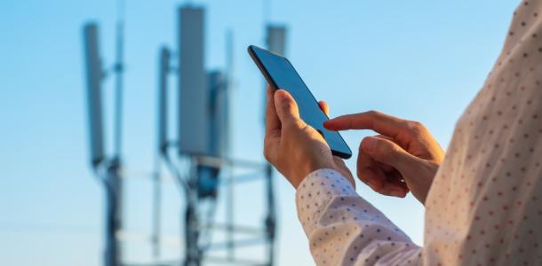 В Украине мобильных операторов обязали обеспечить 10 часов работы сети без света