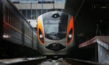 Потяг з Дніпра знову став одним з найпопулярніших: розклад руху та ціни на квитки