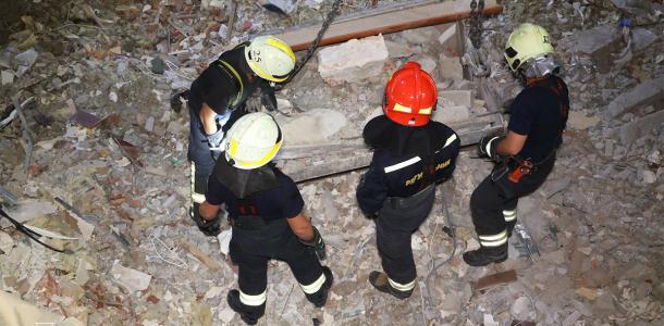 В Днепре установили личность женщины, которую нашли спасатели под завалами изуродованной от ракетной атаки многоэтажки