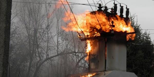 В Днепропетровской области подожгли энергооборудование на подстанции