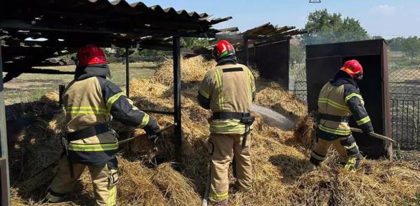 На Днепропетровщине потушили пожар на территории частного домовладения