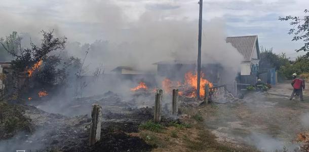 В Днепропетровской области от возгорания травы произошли масштабные пожары в жилом секторе